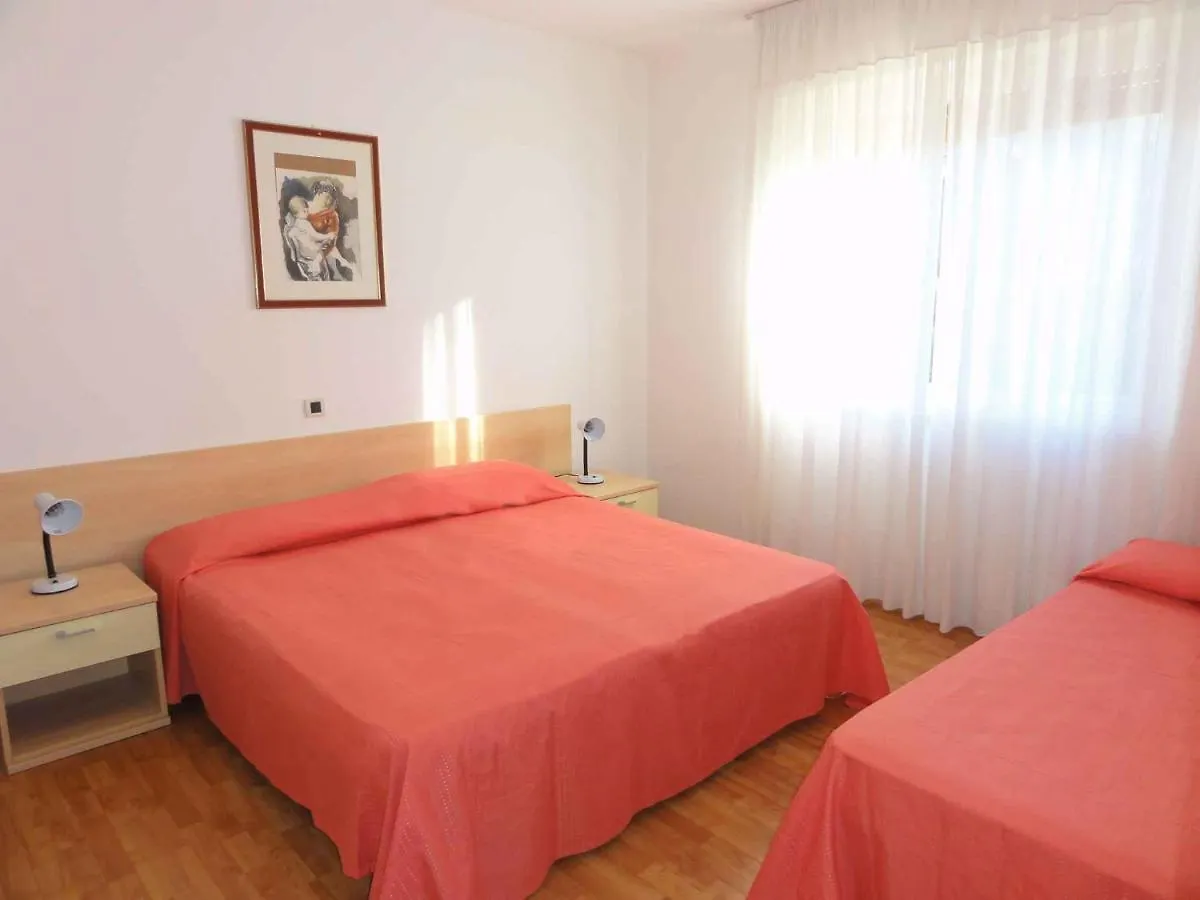 Apartment In Bibione 40088